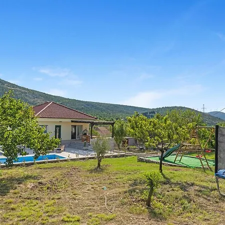 Willa Malenica - Pool And 1000m2 Fenced Garden Danilo Biranj