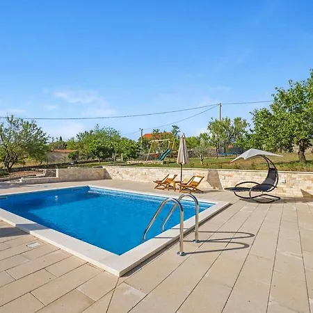Malenica - Pool And 1000m2 Fenced Garden Willa *