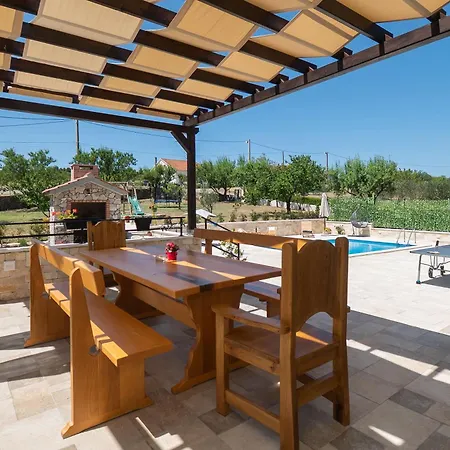 Malenica - Pool And 1000m2 Fenced Garden Danilo Biranj