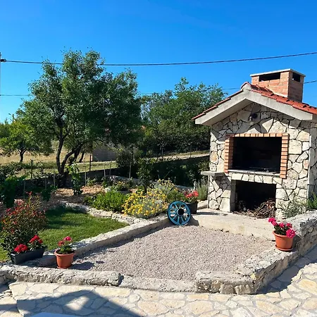 Willa Malenica - Pool And 1000m2 Fenced Garden Danilo Biranj