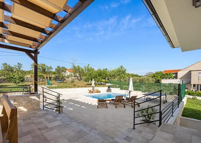 Malenica Villa Danilo Biranj